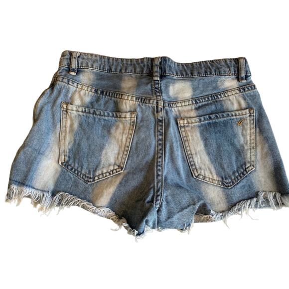William Rast bleach stripe cut off denim jean shorts 26 - Picture 2 of 5